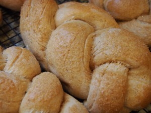 Sugared Cardamom Bread