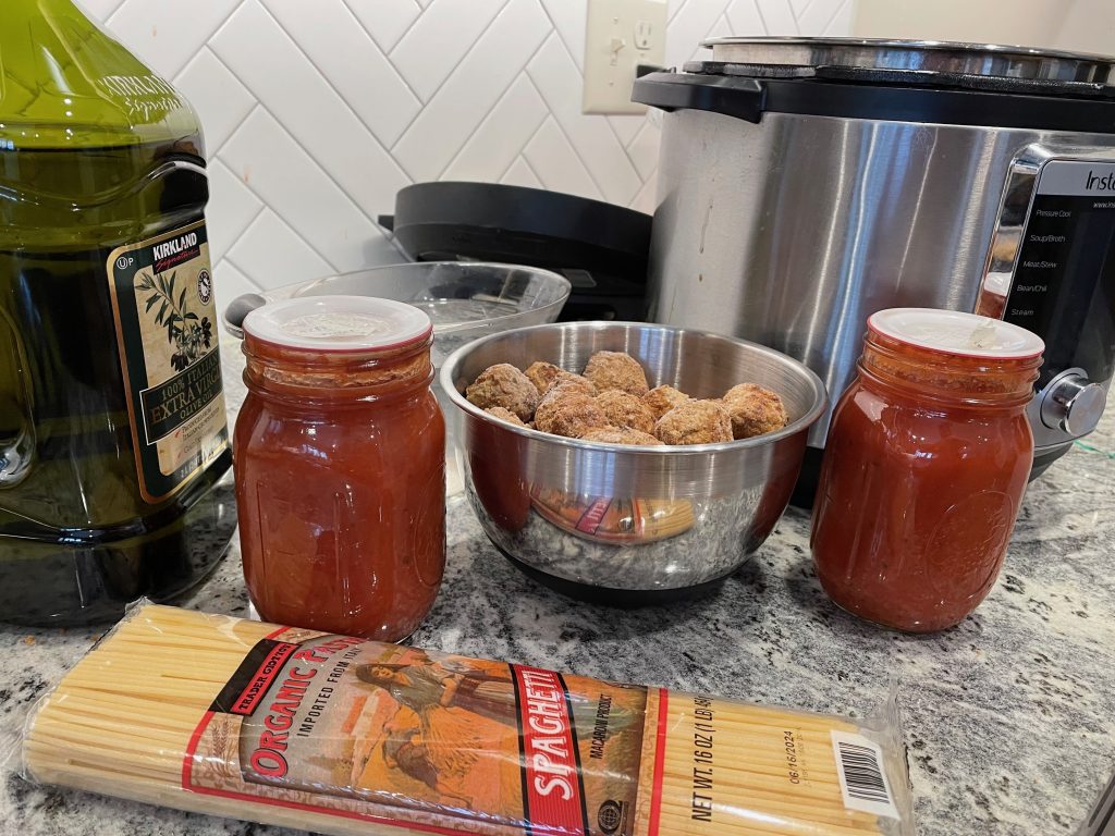 Spaghetti and meatballs - five ingredients!